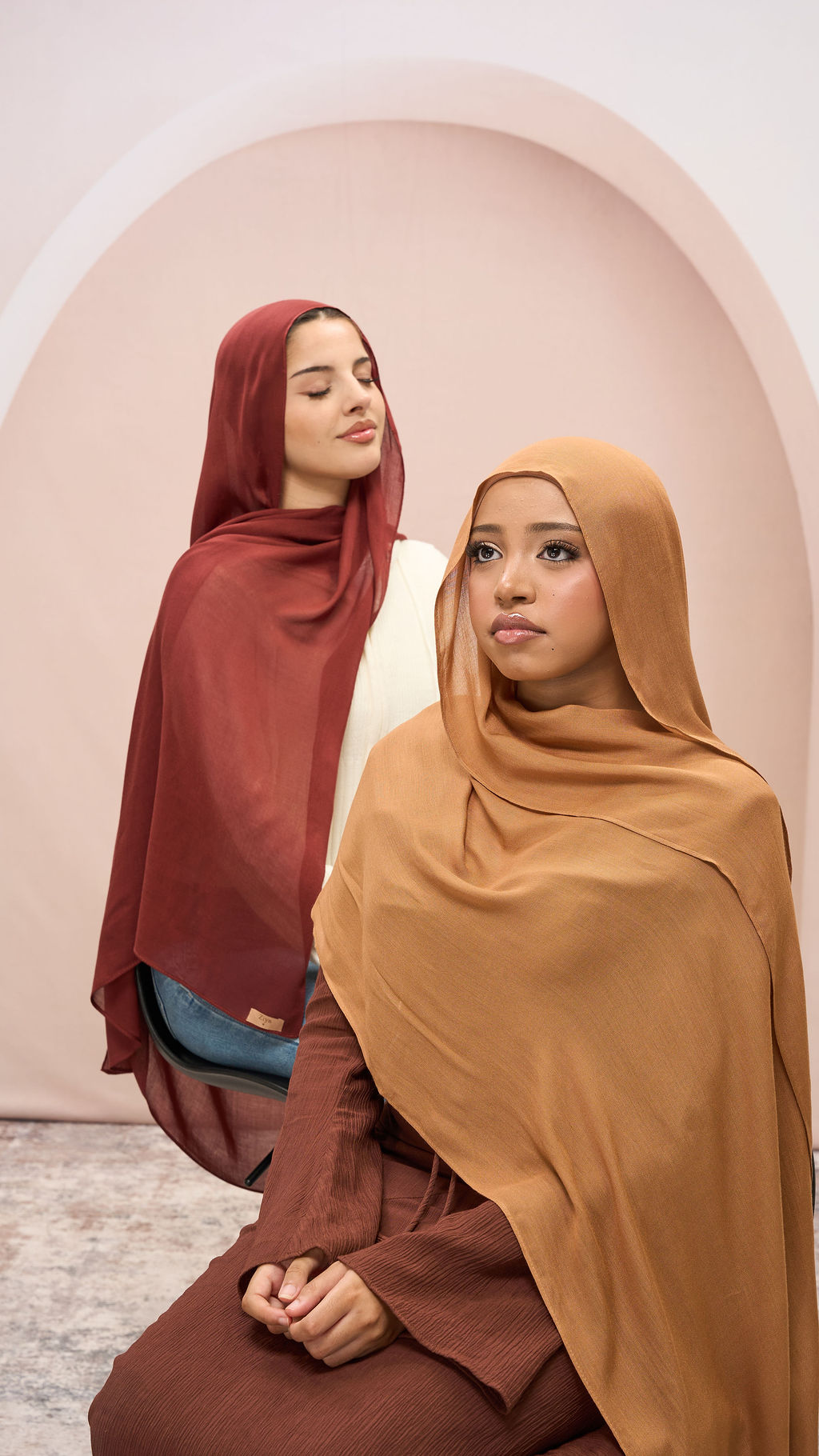 Bordeaux & Warm Caramel
