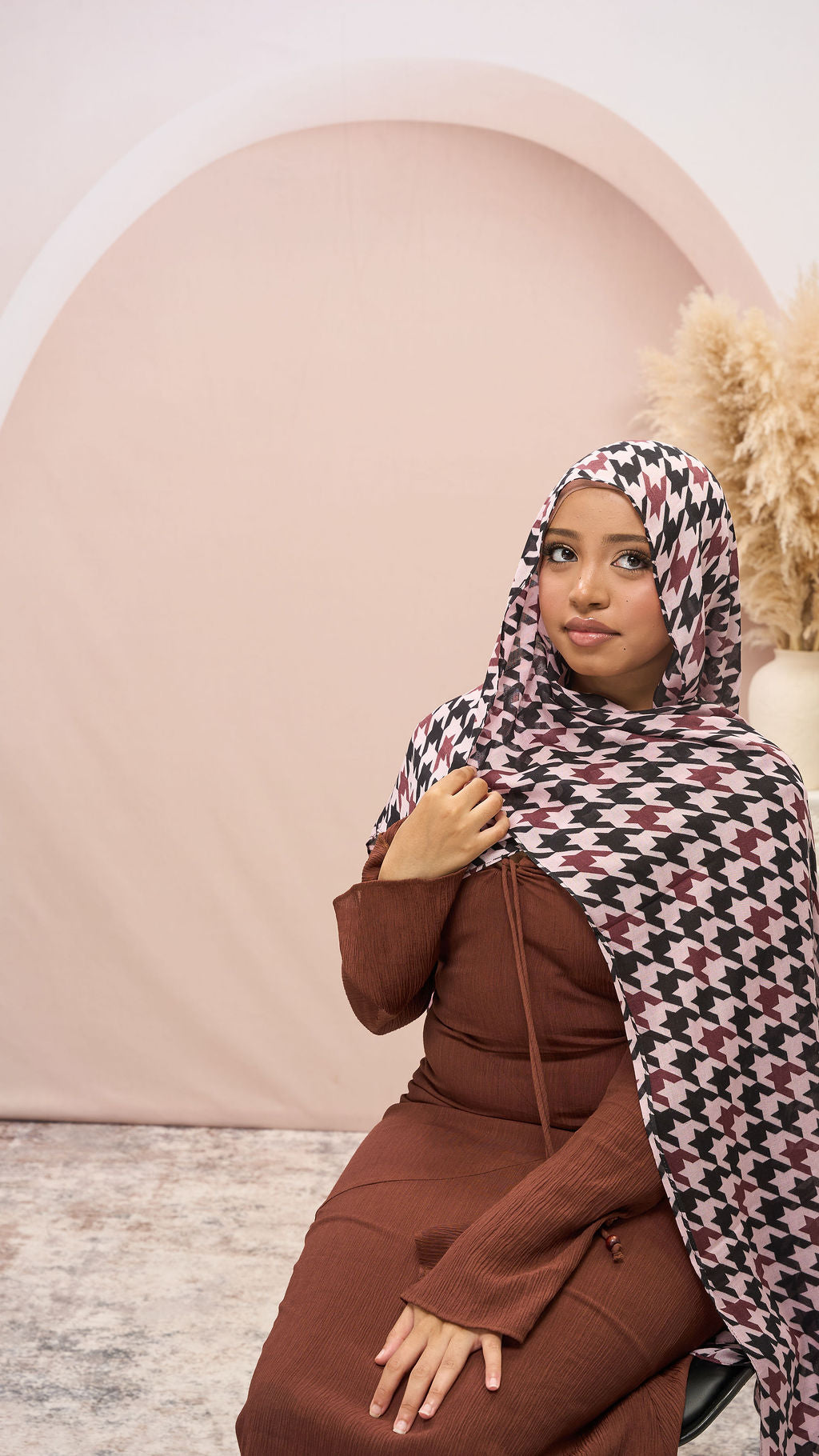 Blush Noir Houndstooth