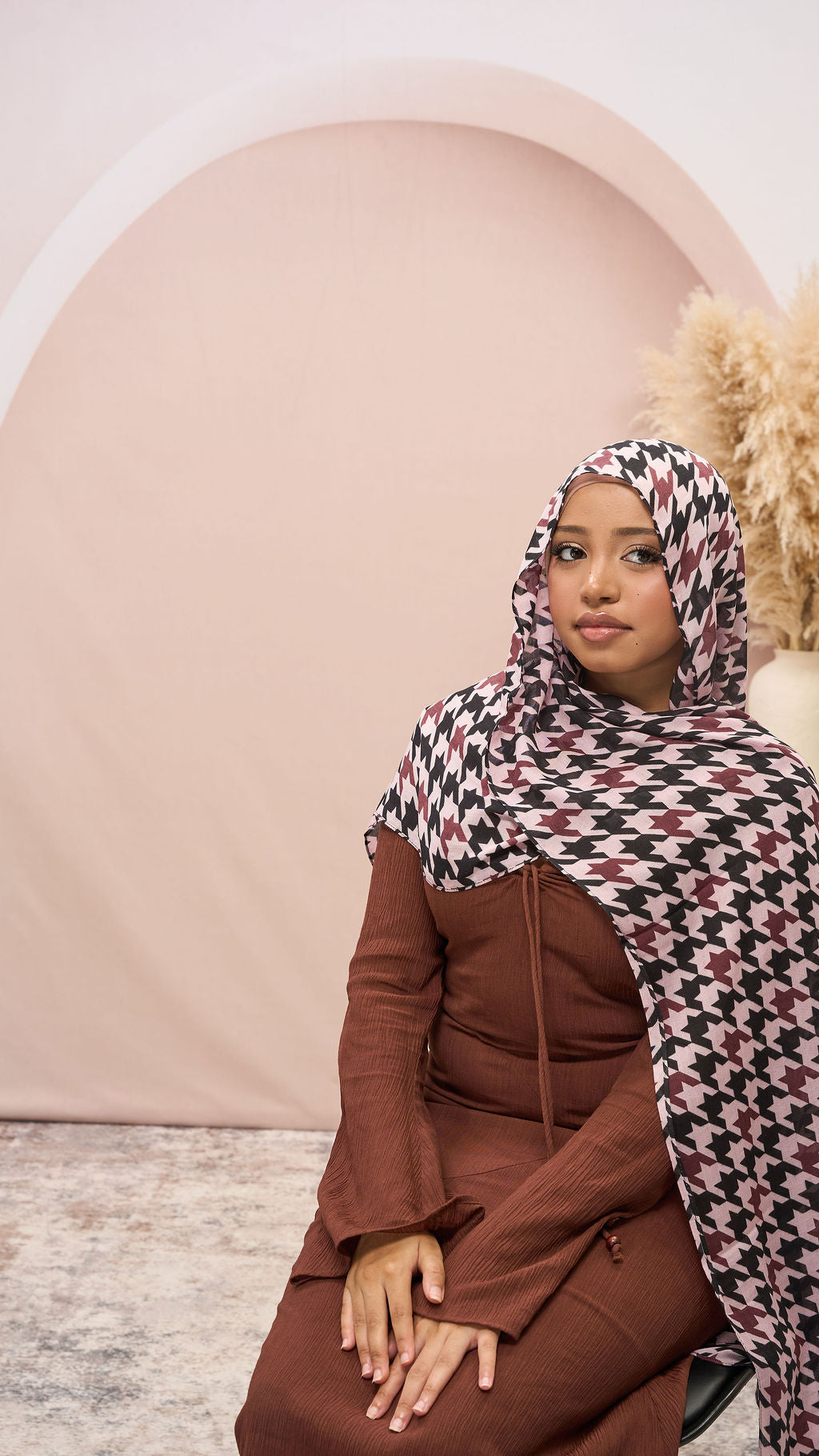 Blush Noir Houndstooth